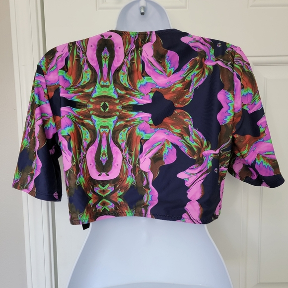 NWT FashionNova Tropical Trip Twist Front Crop Bikini Top Pink Purple Size 1X - Picture 4 of 7